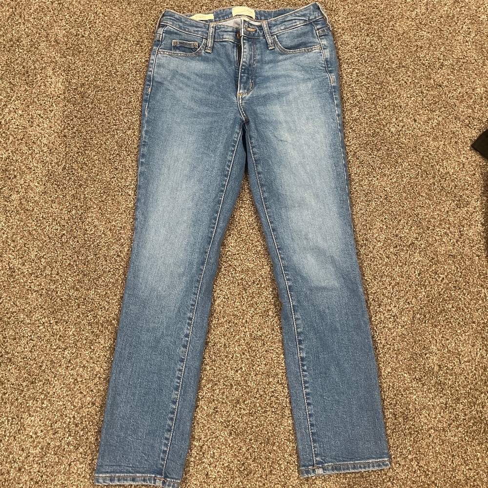 Universal Thread jeans